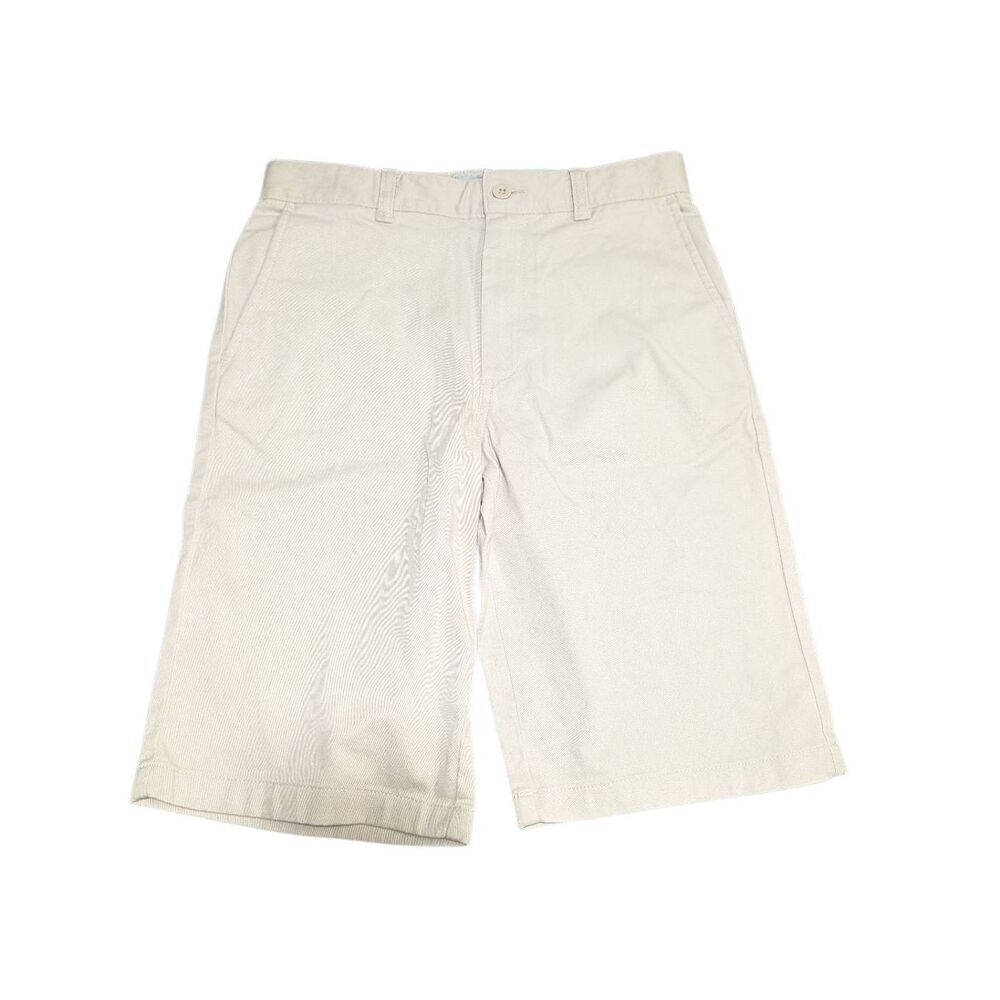 NWT Class Club Modern Fit Shorts include an adjustable waist and comfort stretch